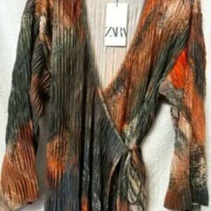 Zara wrap blouse in blended green, rust and red colors NWT Size S